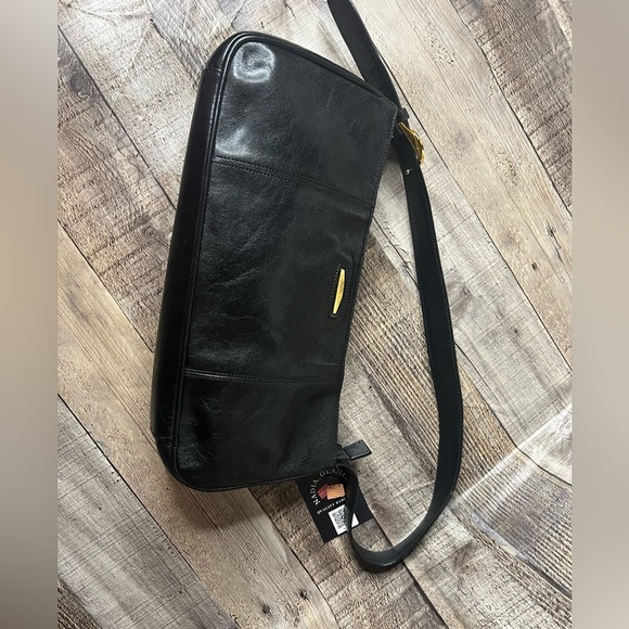 Oroton black leather shoulder handbag - Picture 7 of 15